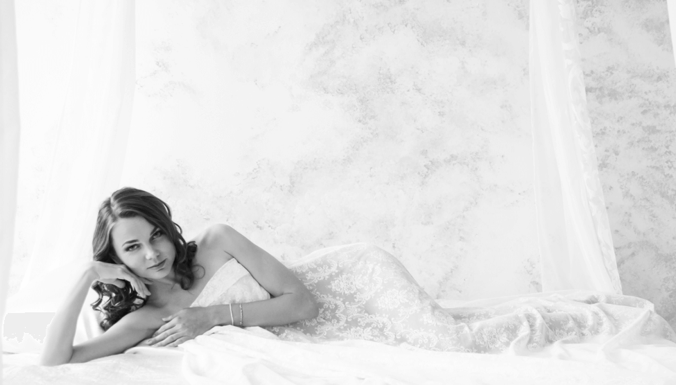  Karolin Tsarski - Yoni Wisdom - Essence Feminine 